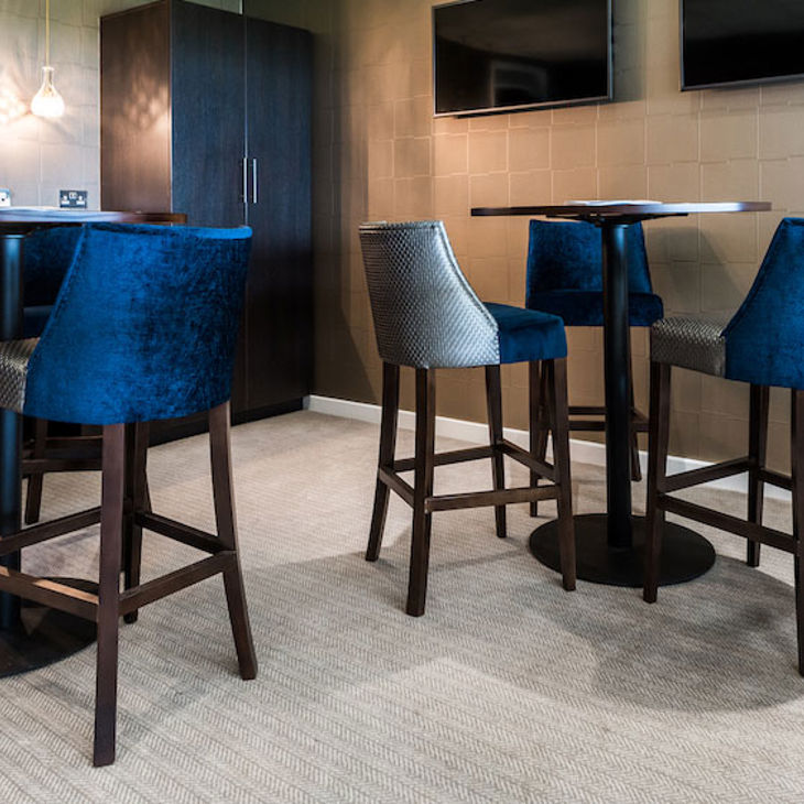 Executive Box 1900X750